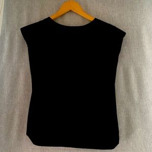 Babaton Shoulder Pad Tank
